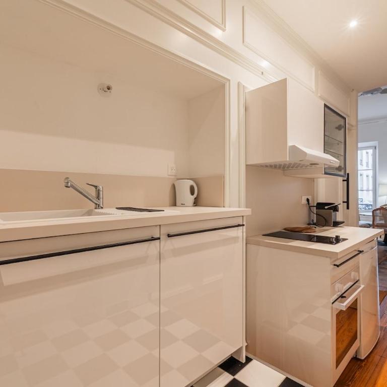 Suite Cathédrale Héritage - Three-Bedroom Apartment - 5