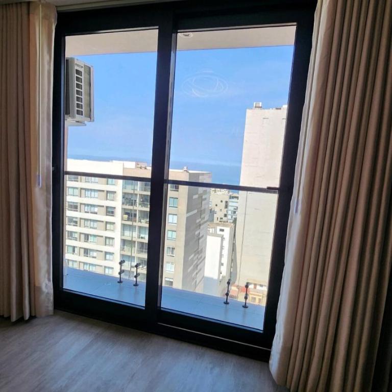 Luxury Ocean View Barranco Apt, 17th Floor AC - Two-Bedroom Deluxe Apartment with Harbor View - 8