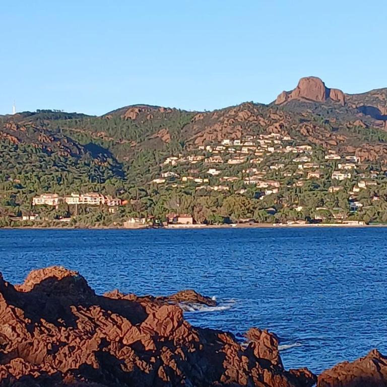 Vacation with exceptional sea views in St Raphaël - Haus mit 3 Schlafzimmern - 12