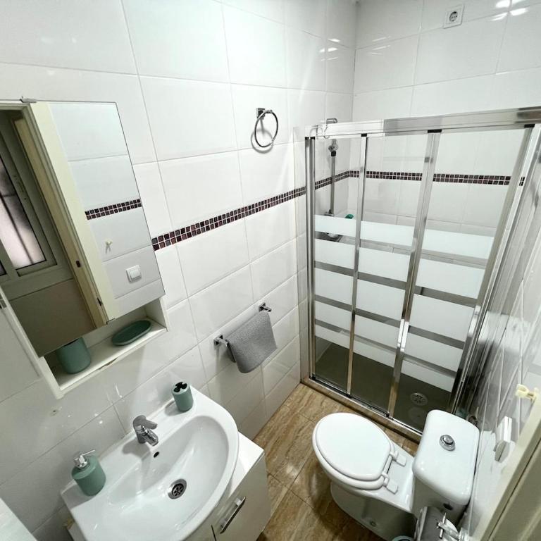Acogedor Apartamento En Rosaleda Centro - Apartamento de 1 dormitorio - 14