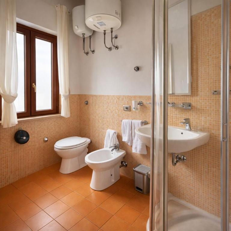 English Inn Rooms - Double or Twin Room with Balcony - 2