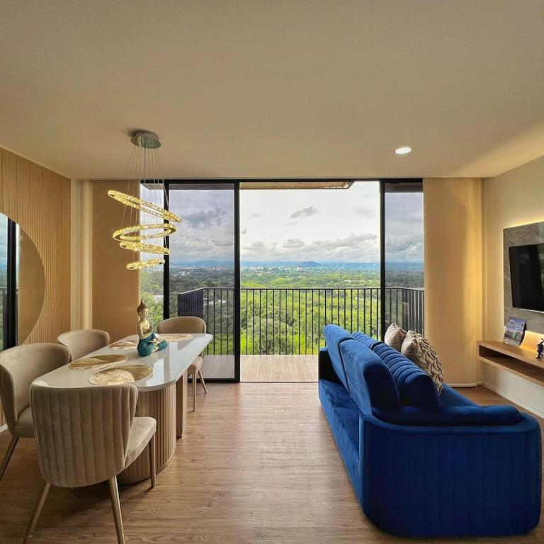 Apartamento de lujo con increíble vista en Cerritos - Three-Bedroom Apartment - 1