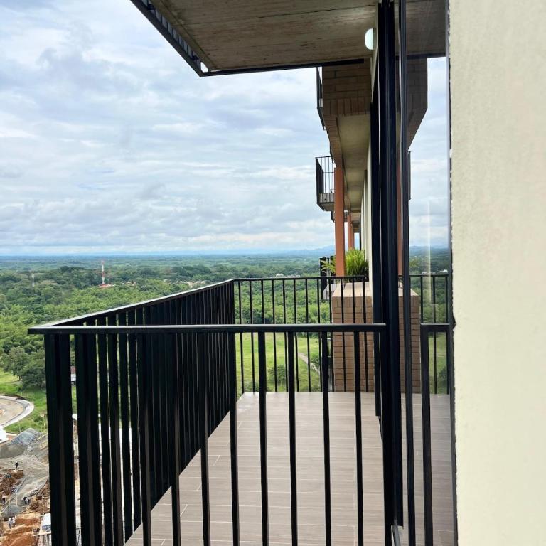 Apartamento de lujo con increíble vista en Cerritos - Three-Bedroom Apartment - 12