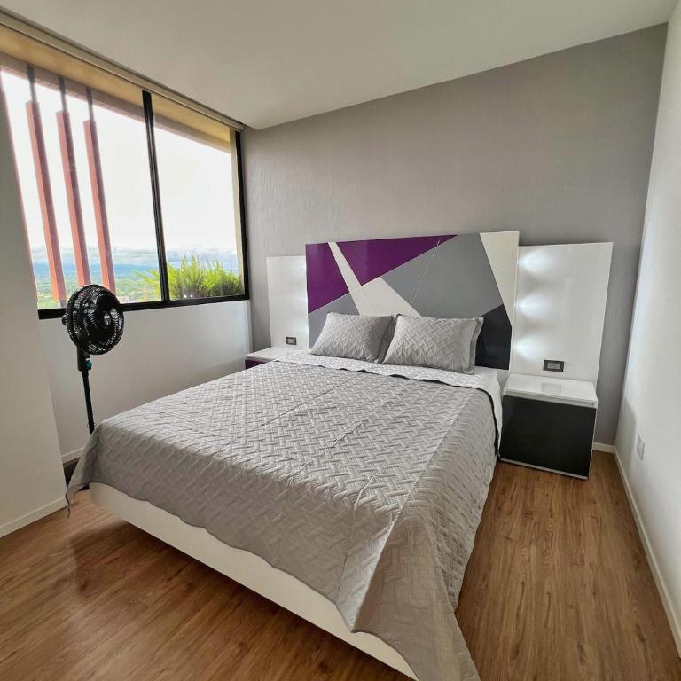 Apartamento de lujo con increíble vista en Cerritos - Three-Bedroom Apartment - 25