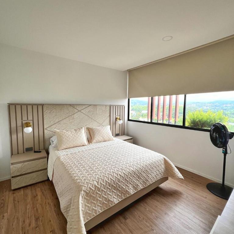 Apartamento de lujo con increíble vista en Cerritos - Three-Bedroom Apartment - 29