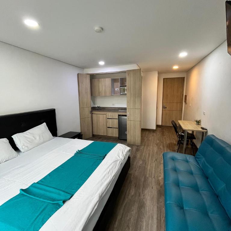Apartahotel Boutique Central - Habitación Deluxe (2 adultos + 1 niño) - 3
