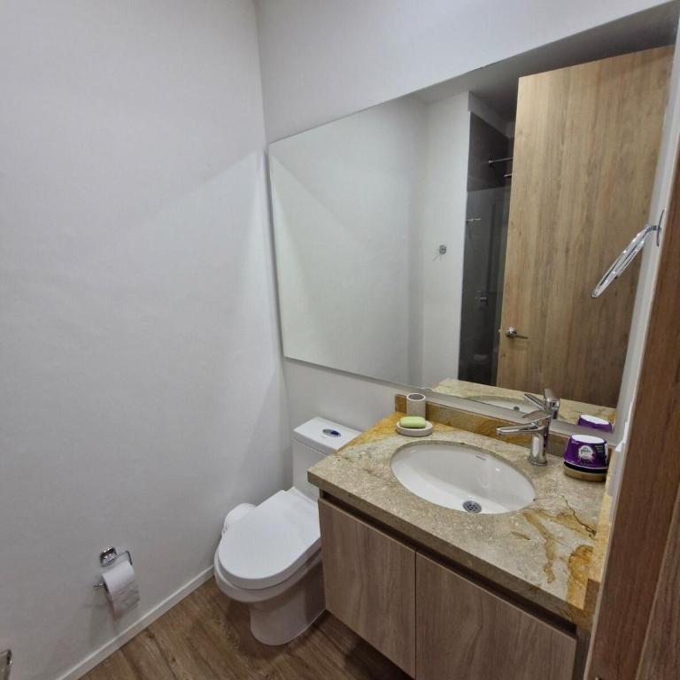 Apto de lujo en la zona más exclusiva Pereira - Two-Bedroom Apartment - 24