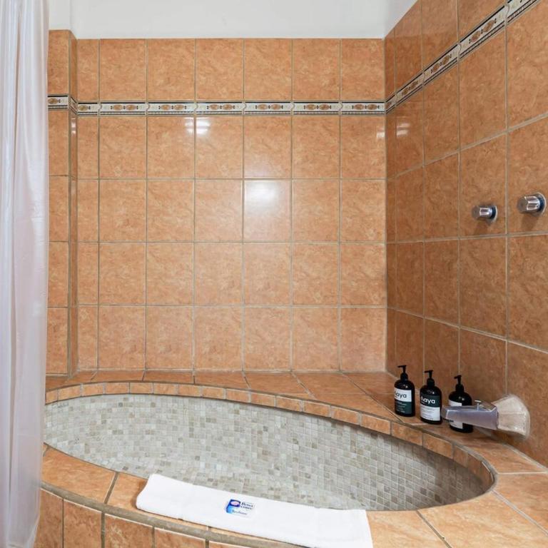Ocean view 2Br Condo-Balcony-Beach-Pool - 303 - Casa - 18