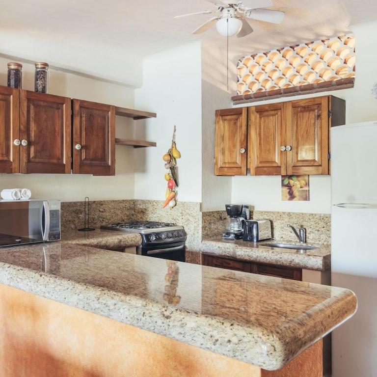 Ocean view 1Br Condo-Balcony-Beach-Pool - 301 - Vacation Home - 36