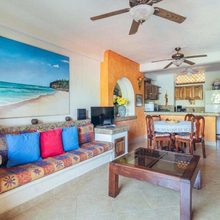 Ocean view 1Br Condo-Balcony-Beach-Pool - 301 - Vacation Home - 40