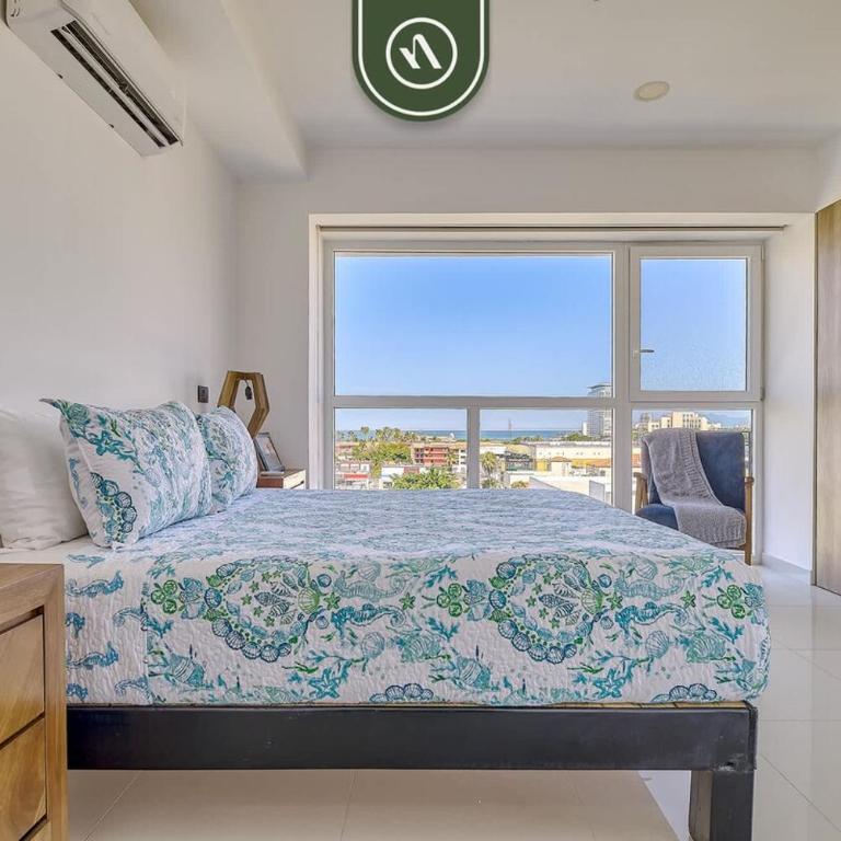 Equipped 1BR Condo with Private Balcony - Pool - Casa - 13