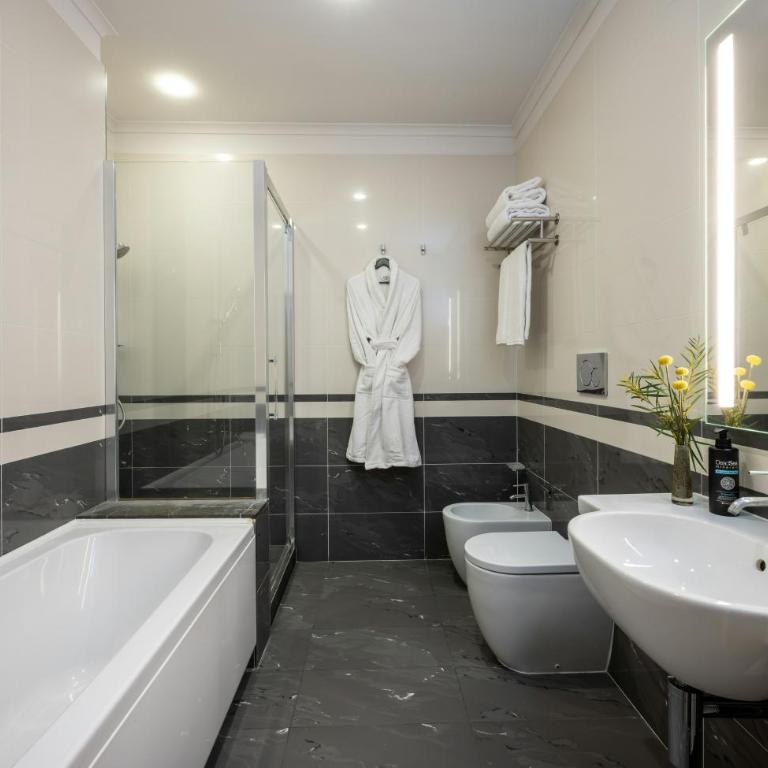 Leonardo Boutique Hotel Rome Monti - Junior Suite - 1