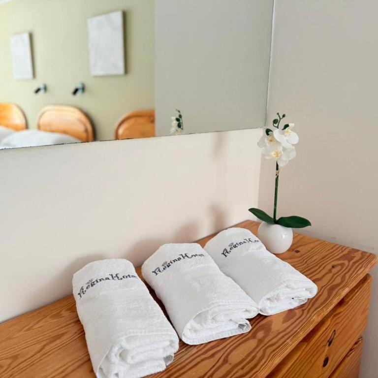 Regina Hotel - Triple Room with Balcony - 3