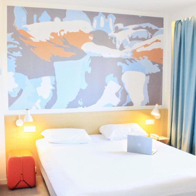 ibis Styles Toulouse Nord Sesquieres - Suite Familiar Estándar con 1 cama doble y sofá - 2