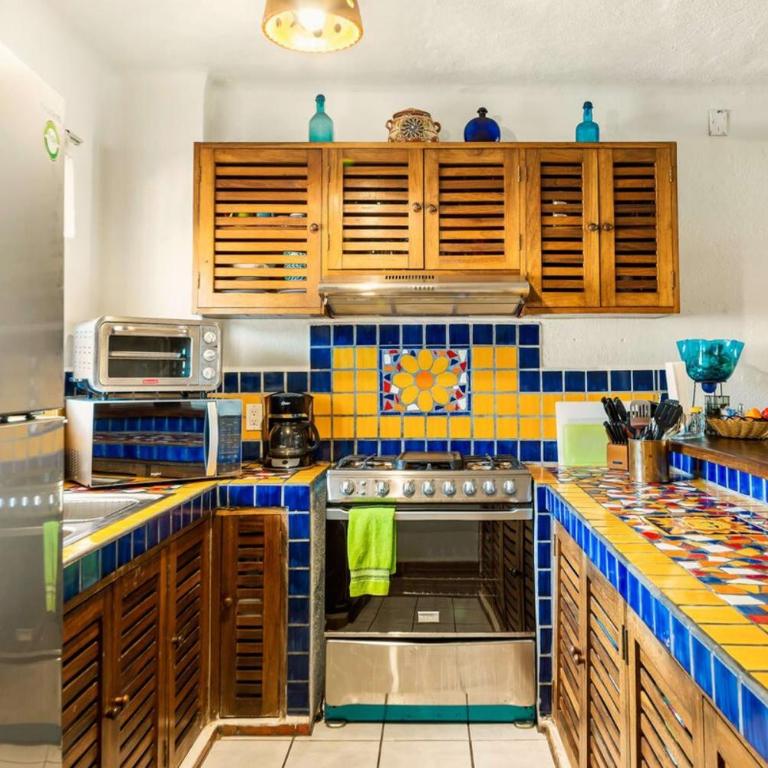 Ocean view 2Br Condo-Balcony-Beach-Pool - 304 - Casa - 30