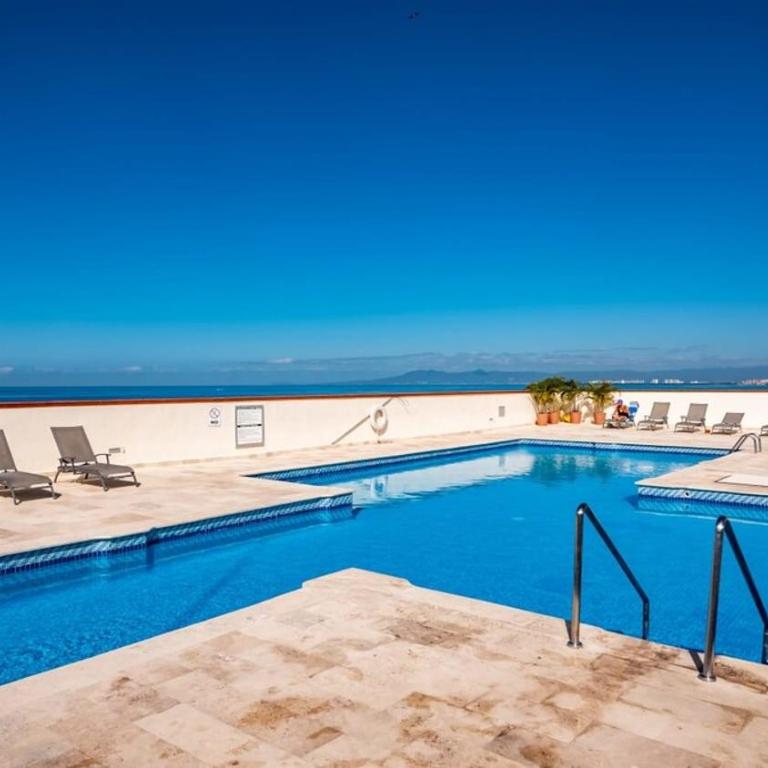 Ocean view 2Br Condo-Balcony-Beach-Pool - 304 - Casa - 42