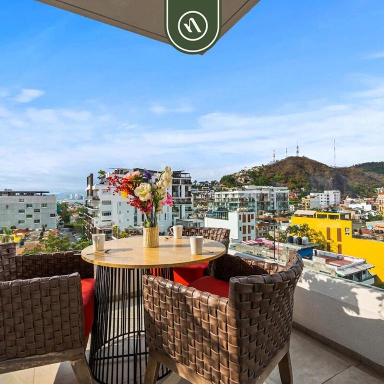 Amazing 2 BR Condo in Romantic Zone - Rooftop Pool - Casa - 2