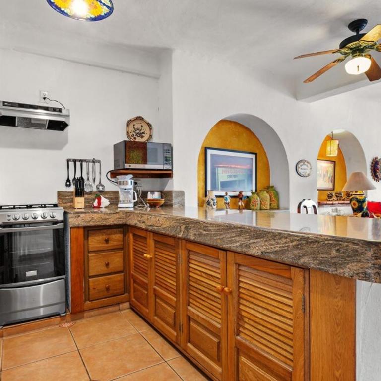 306-Plaza Mar | 1BR Condo, Beach, Pool, Balcony - Apartamento - 26