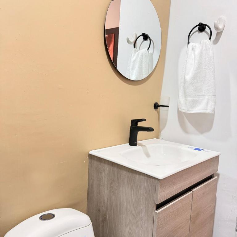 Casa Mercedes Cartagena - Three-Bedroom House - 15