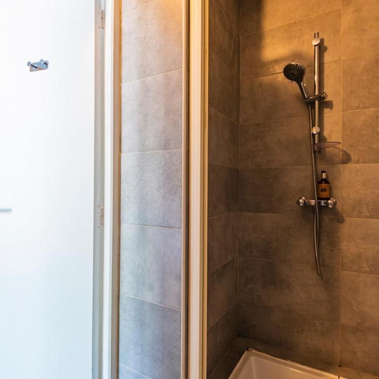 Pentagone 4 Reims - Two-Bedroom Apartment - 4