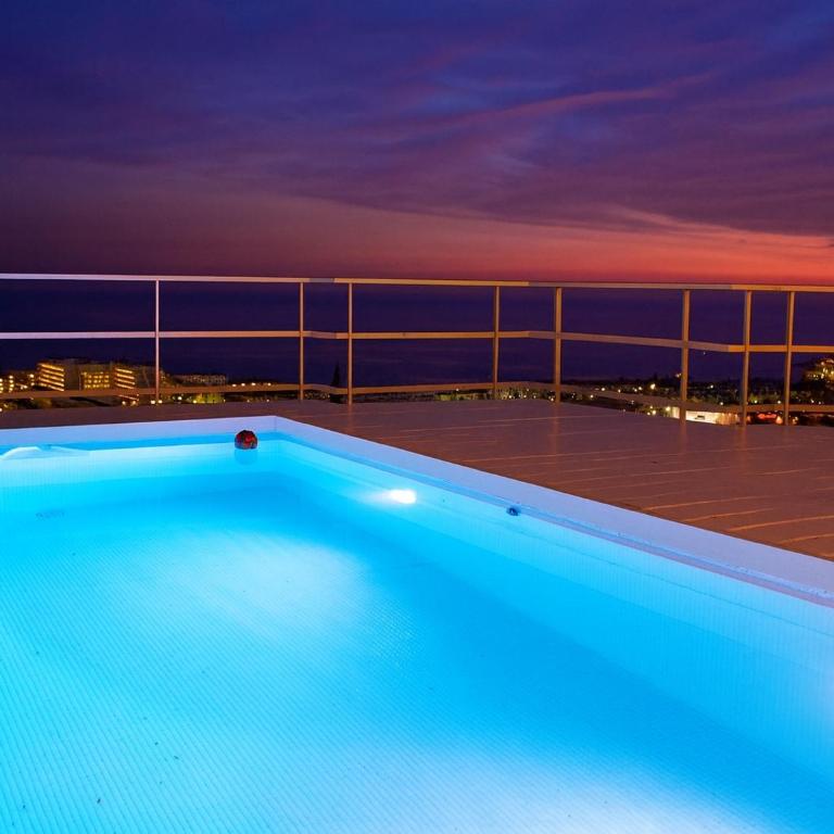 Villa Sitges Altavista Amazing View South oriented Calm Area AC Beach 2 minutes Drive and 18 minutes Walk - Villa con vistas al mar - 6
