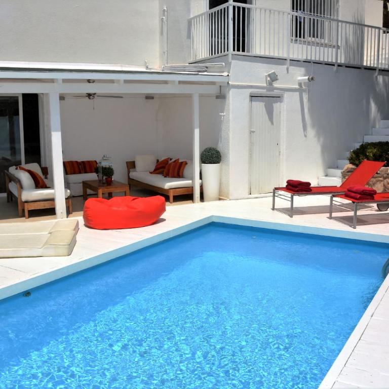 Villa Sitges Altavista Amazing View South oriented Calm Area AC Beach 2 minutes Drive and 18 minutes Walk - Villa con vistas al mar - 9