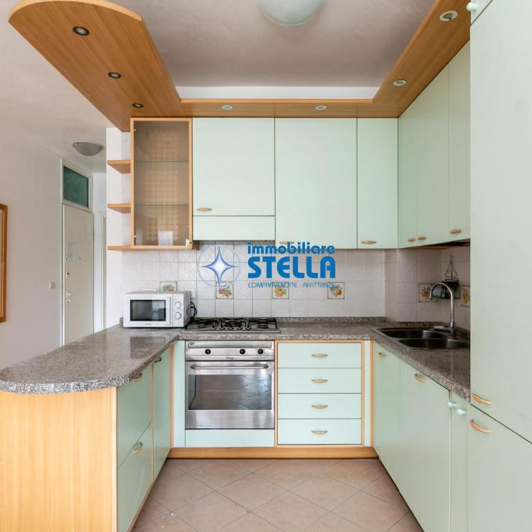 Condominio Adriatico - Appartamento con 4 Camere da Letto e Balcone - 3