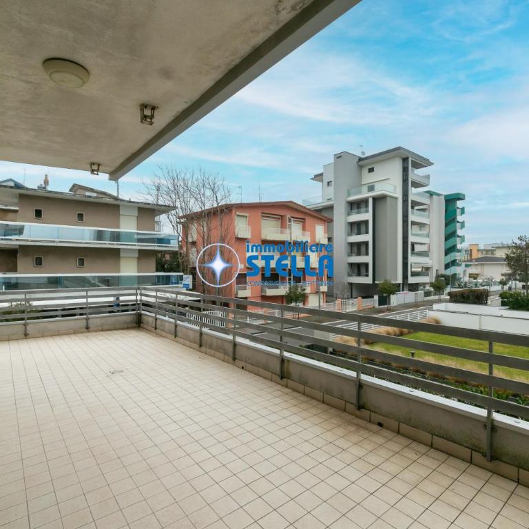 Condominio Adriatico - Appartamento con 4 Camere da Letto e Balcone - 31