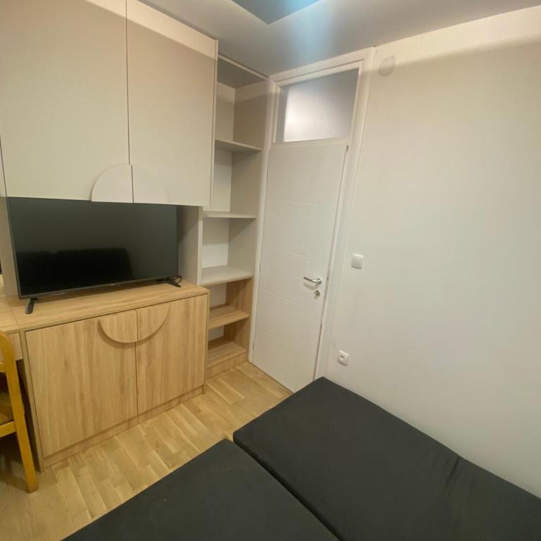 Apart Hotel Gondola - Apartment - 12