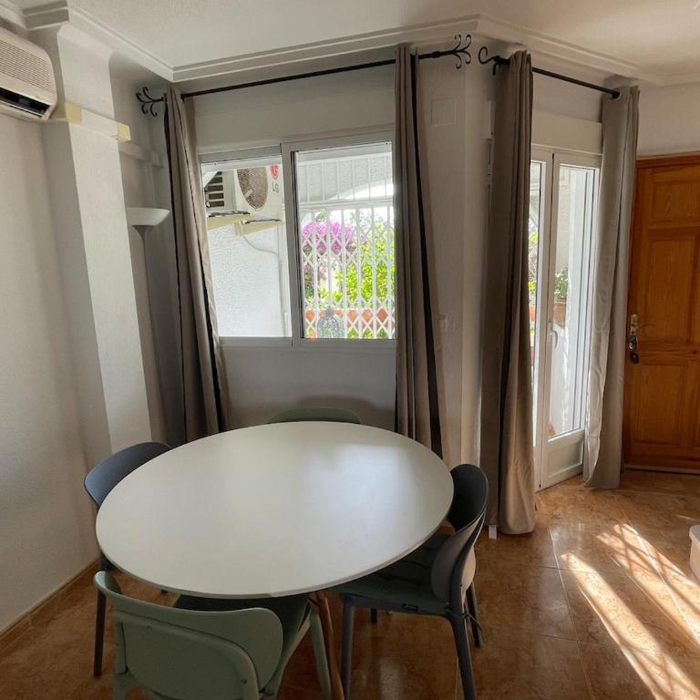 First line Gran Alacant First line Beach - Two-Bedroom Apartment - 6
