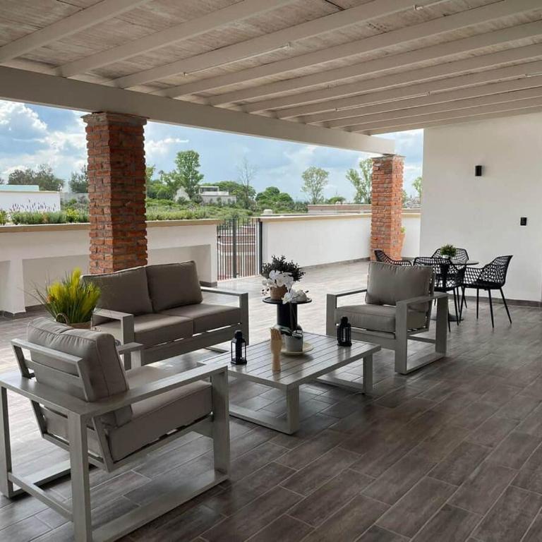 San Miguel Allende Apto 16 - Apartamento de 2 dormitorios con balcón - 92