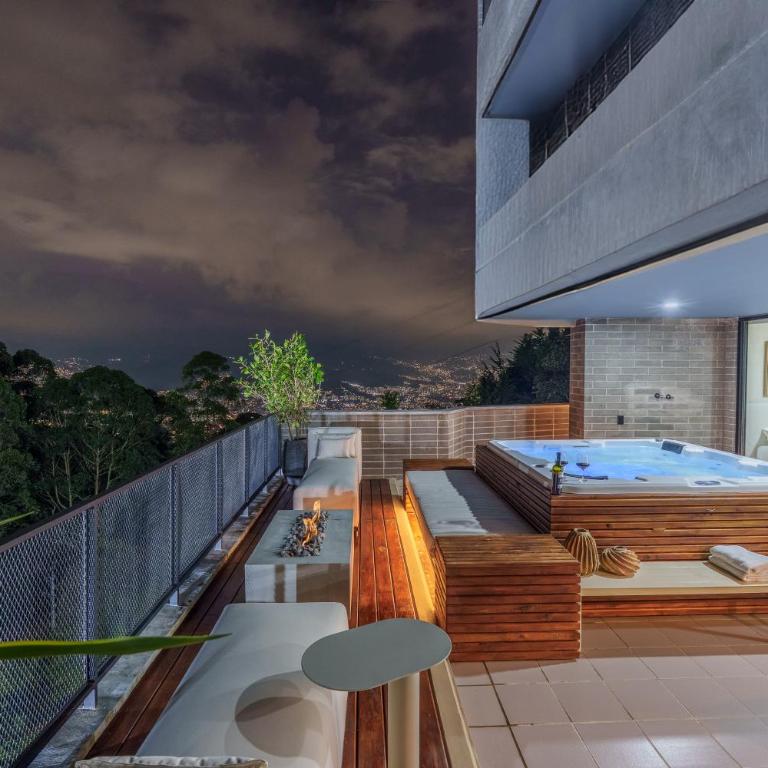 Medellin Sky Penthouse - One-Bedroom Apartment - 1