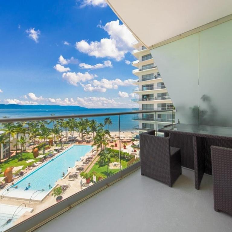 Oceanview 3BR Apt with Beach Access - Pool - Gym - Casa - 5