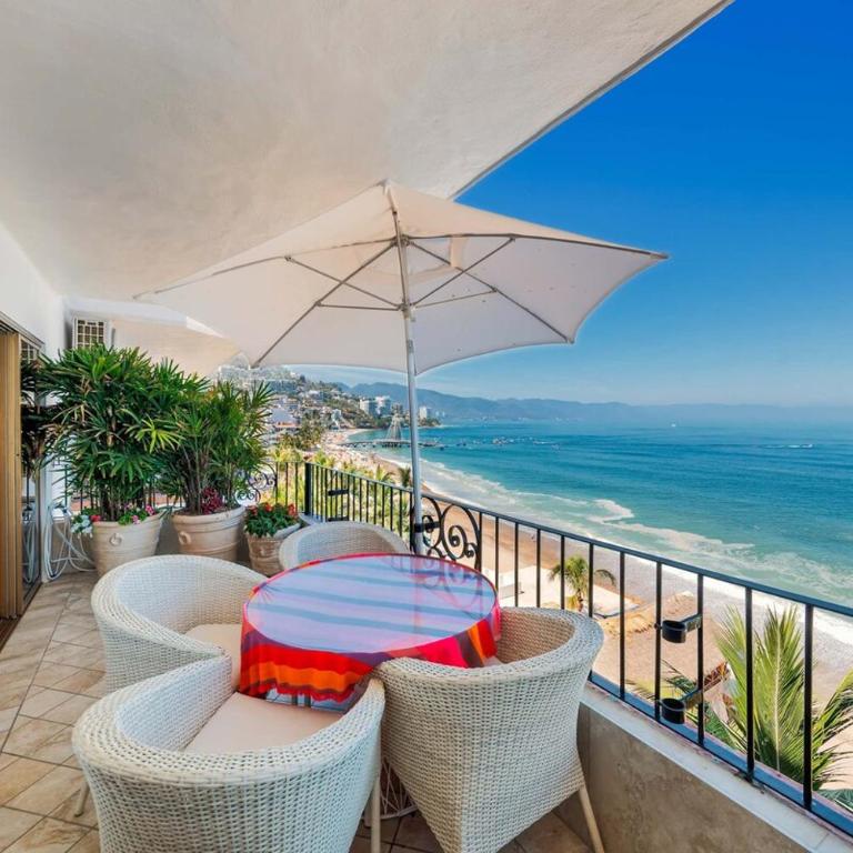 Ocean view 2Br Condo-Balcony-Beach-Pool - 712 - Casa - 9