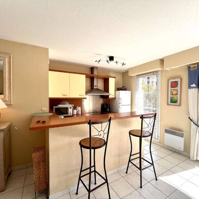 Appartement Confort 4 Pers, Proche Plage et Centre, Parking Inclus - Saint Raphaël - FR-1-226A-46 - Apartment (4 Erwachsene) - 7