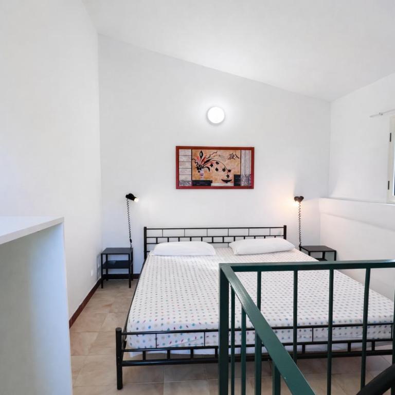Camping Vieste Marina - Bungalow con 2 Camere da Letto - 2
