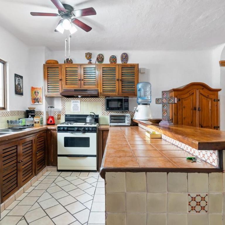 Ocean view 2Br Condo-Balcony-Beach-Pool - 902 - Casa - 46