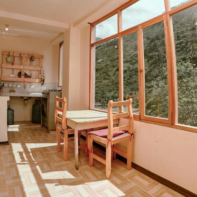 Alquiler de apartamentos Balcones Backpackers - Three-Bedroom Apartment with View - 4