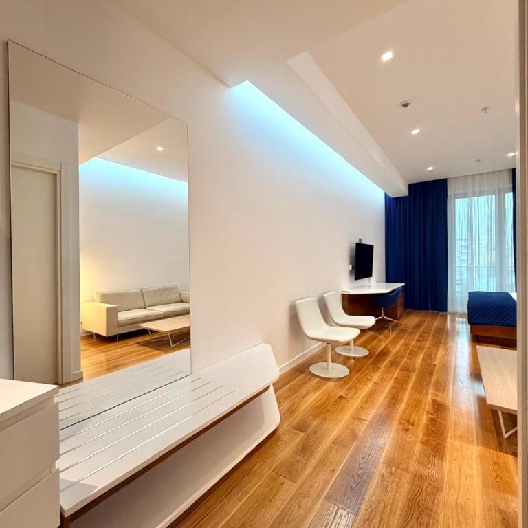 Condo Studio Plaza - Deluxe King Studio - 16