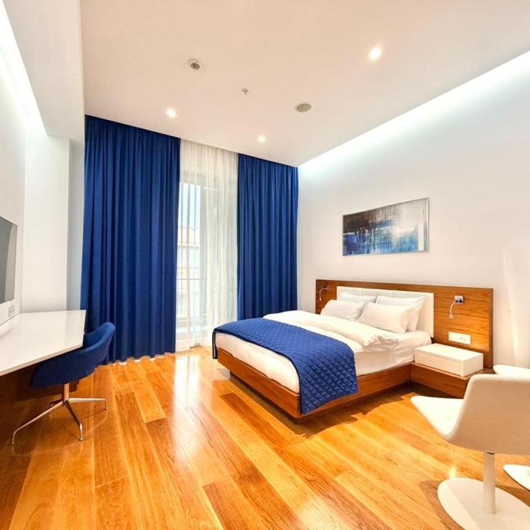 Condo Studio Plaza - Deluxe Studio - 9