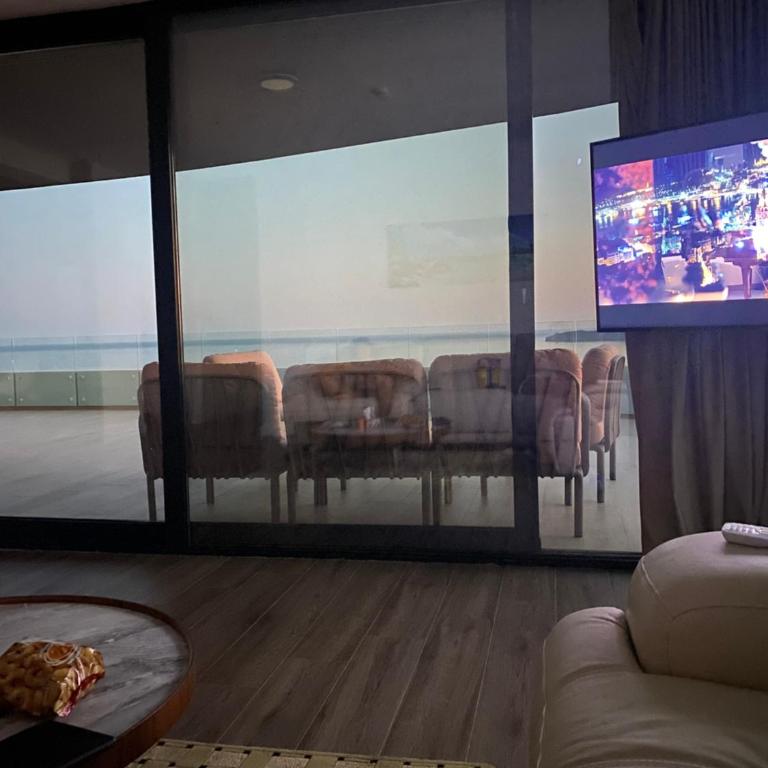 The best view in Montenegro - Three-Bedroom Apartment - Oceanfront - 39