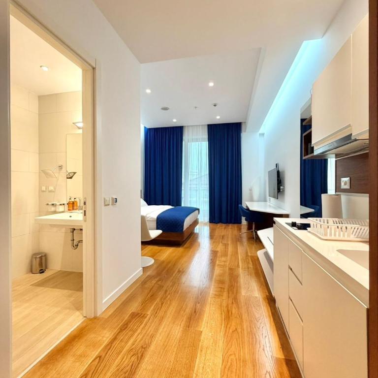 Condo Studio Plaza - King Studio - 17