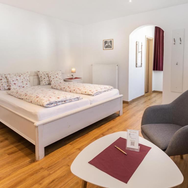 Gästehaus Maxheim - Standard Doppelzimmer - 20