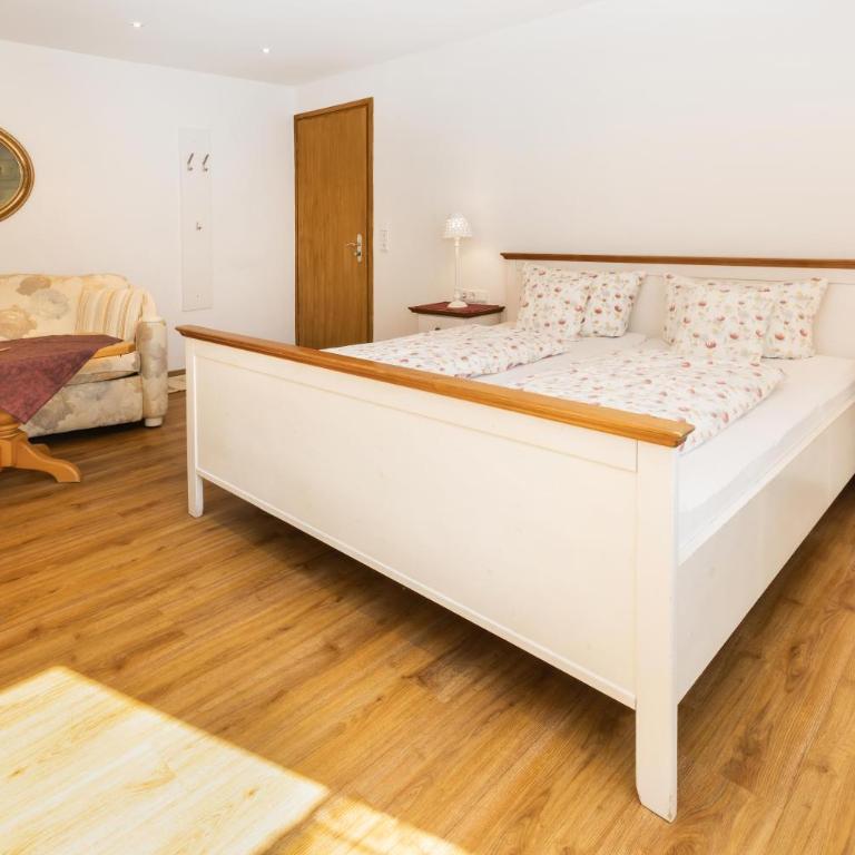 Gästehaus Maxheim - Deluxe Doppelzimmer - 8