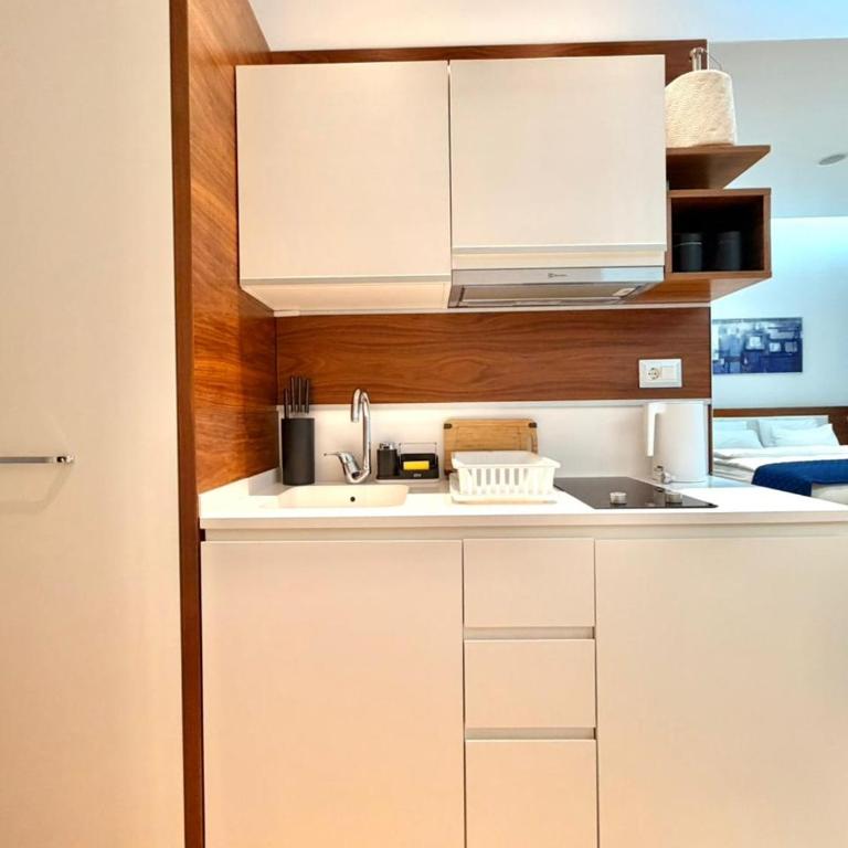 Condo Studio Plaza - Queen Studio - 13