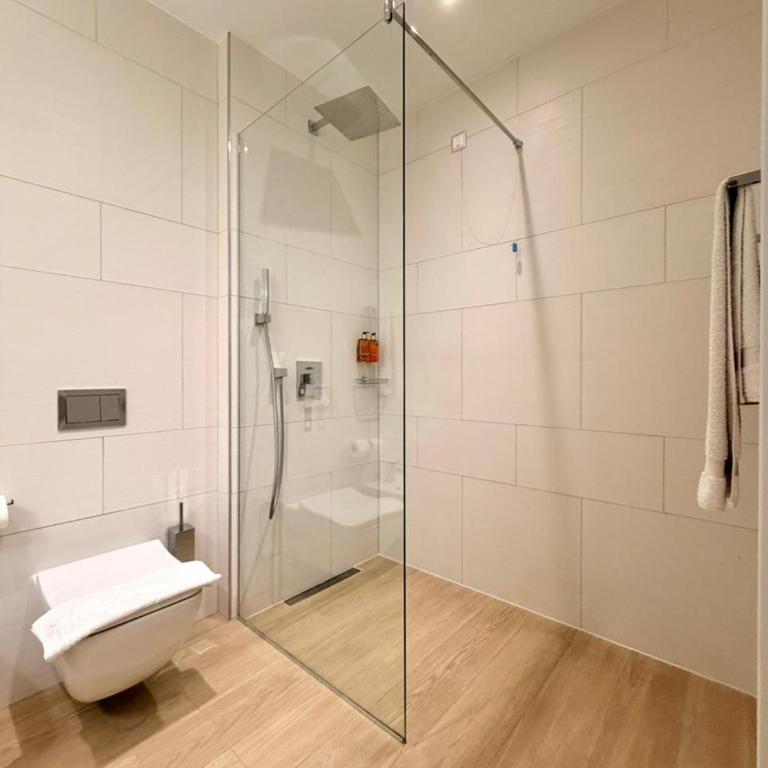 Condo Studio Plaza - Queen Studio - 24