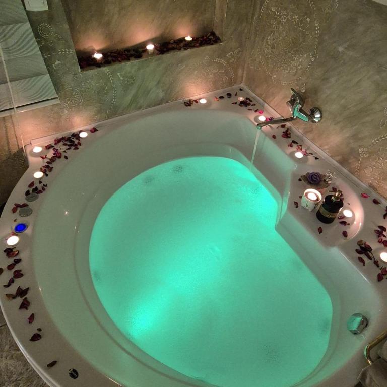 Jacuzzy Rooms Andjela - One-Bedroom Apartment - 28