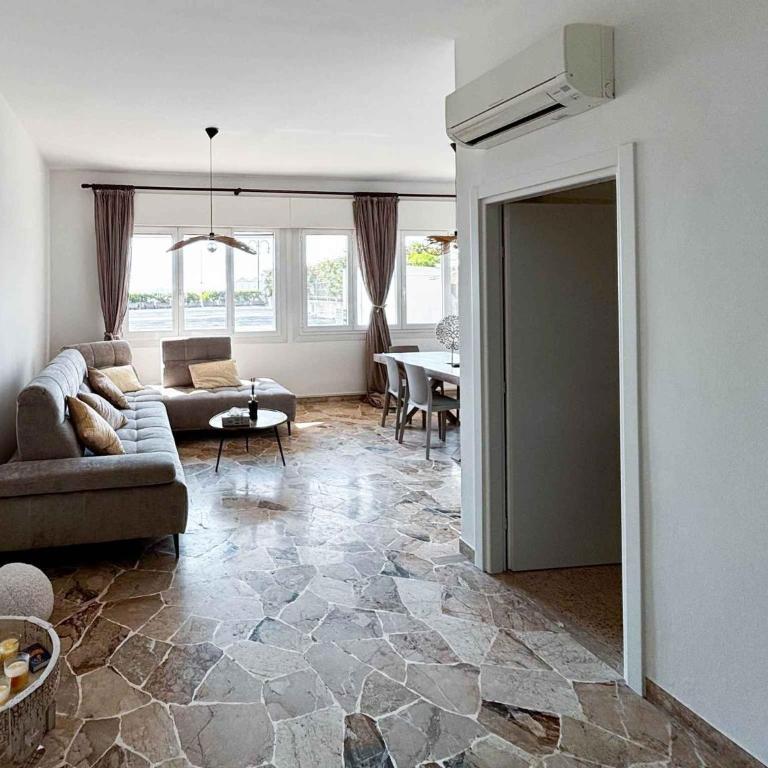 Apartment Beachfront in Jesolo 54343 - Appartamento - 5