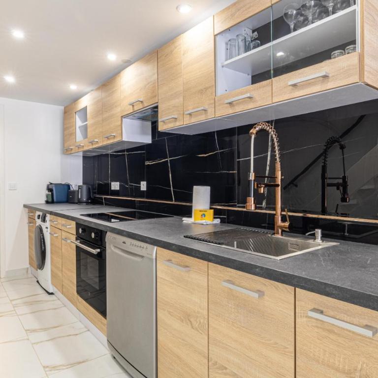 Cannes Guest House - Deluxe Apartment mit 2 Schlafzimmern - 6