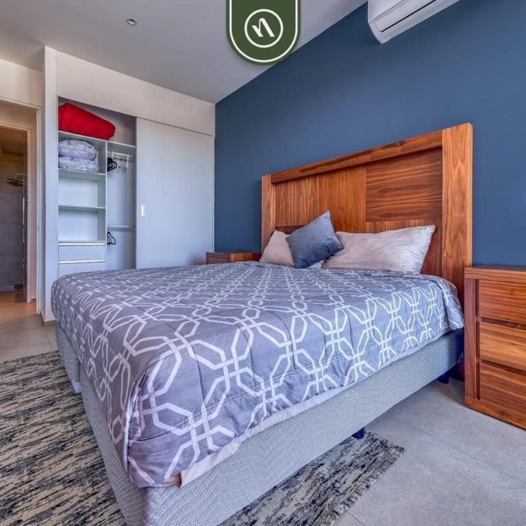 Oceanfront 2BR Condo -Private Balcony - Beach - Casa - 5